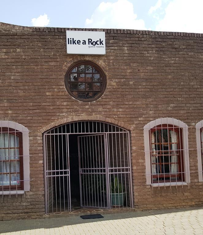 Like A Rock Hotel Bloemfontein Exterior photo